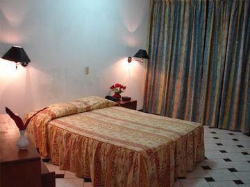 Hotel Don Carlos Puerto Maldonado Bagian luar foto